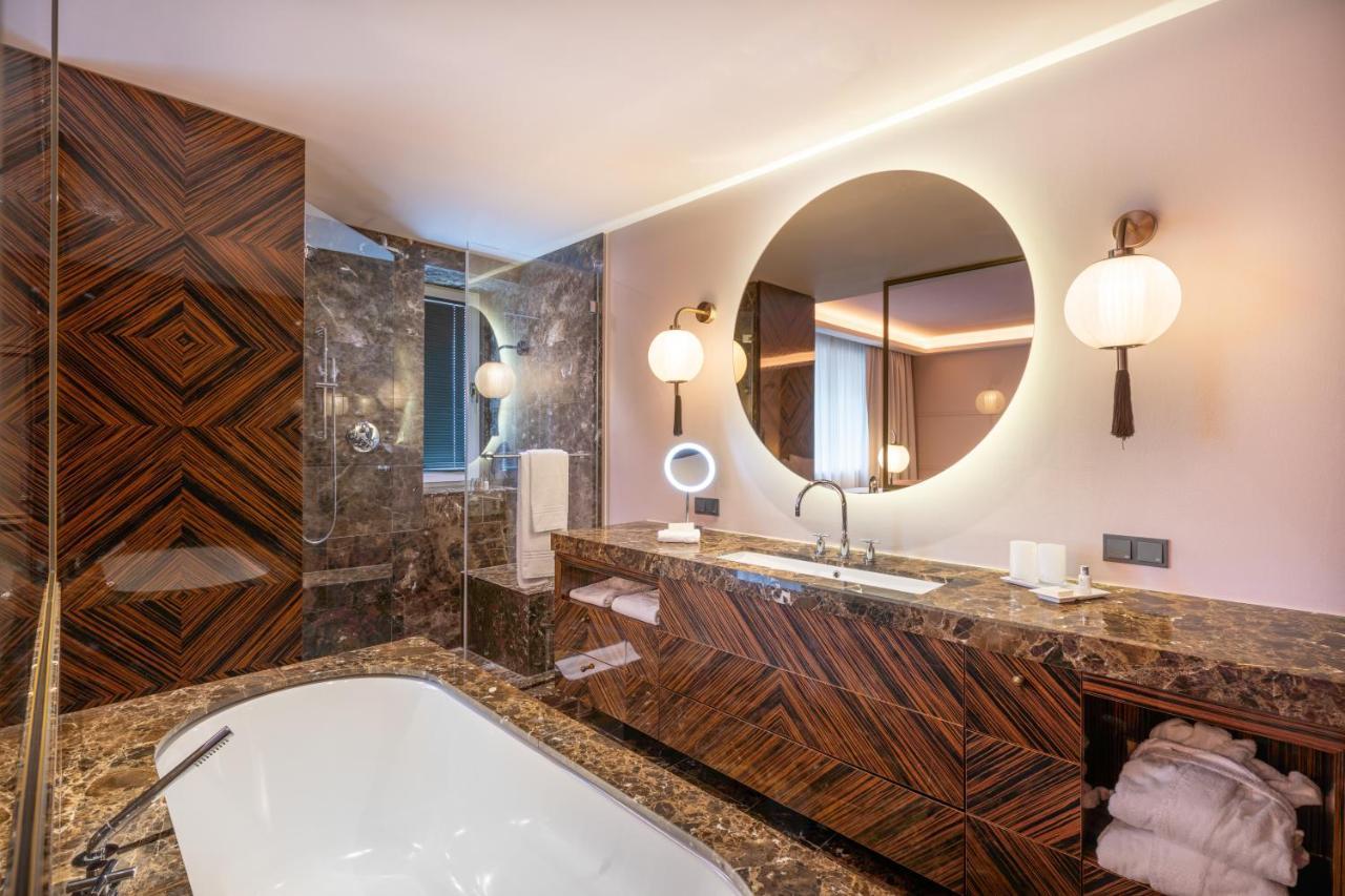 Topazz & Lamee 5* Vienna