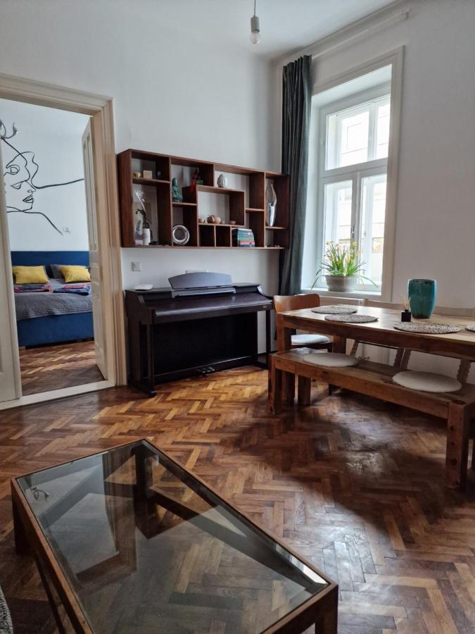 4 Seasons Apartamento Viena
