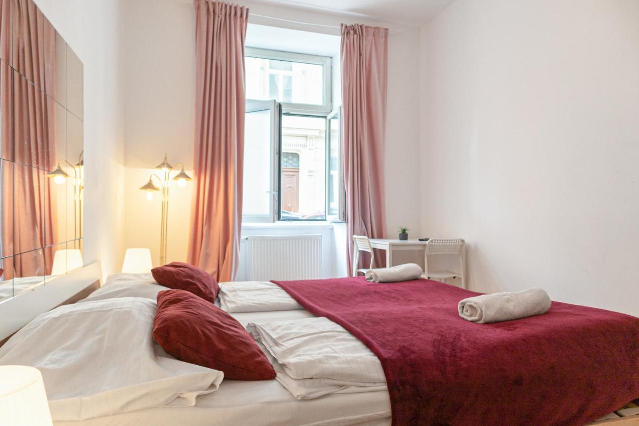 Spacious 3br Next To Belvedere Perfect For Long Apartment *