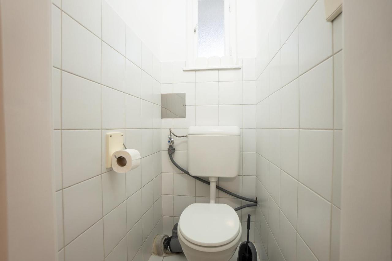 A 2-bedroom With A King-size Bed And A Balcony Is Located Just A 15-minute Walk From Stephansplatz. * Vienna