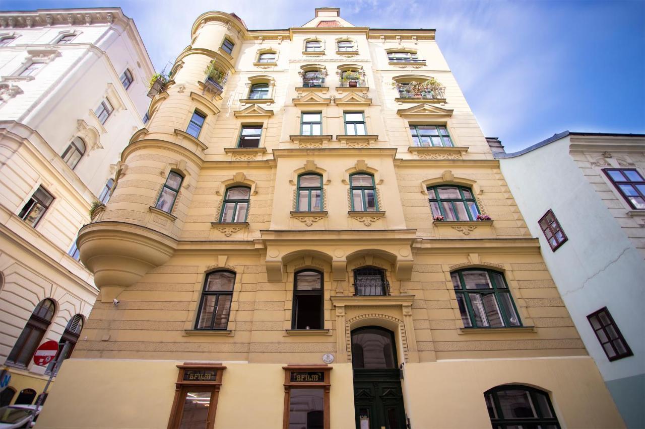7th Heaven Center Apartment
