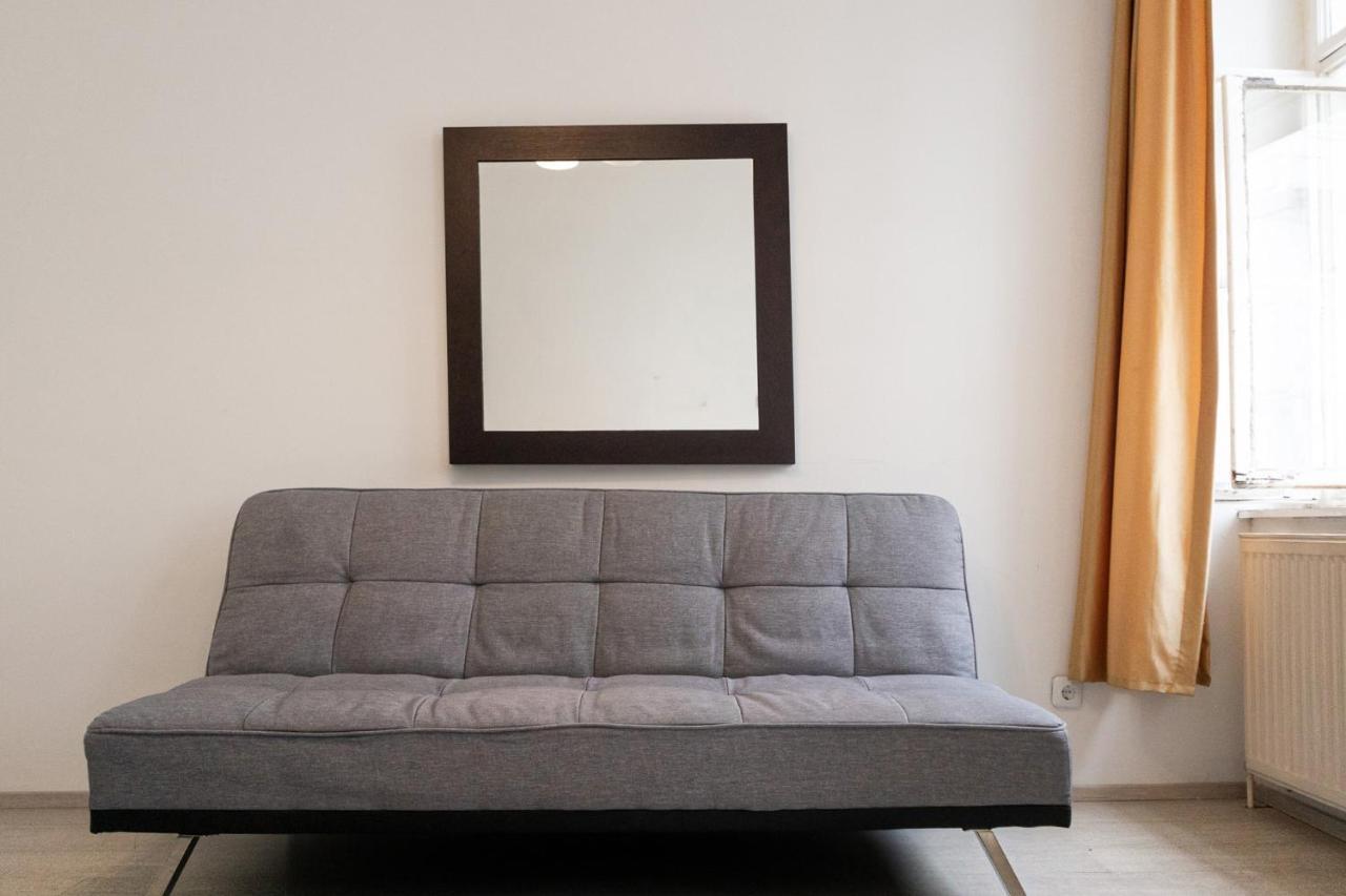 2 Pleasant Flats - Perfect For Long Apartment