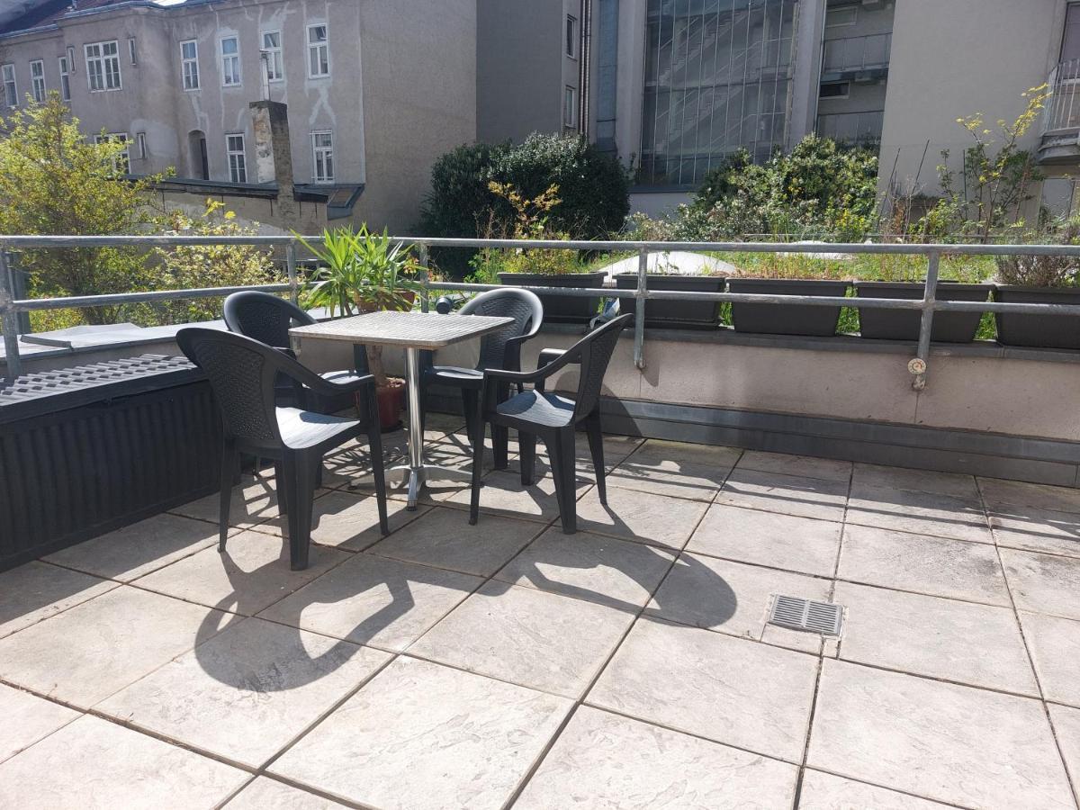 Mozart Terrace Hit Apartment *