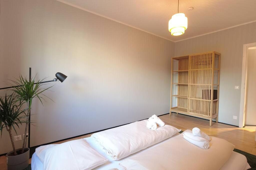 Bu Designer-apartment Next To Metro U1 Apartment Wien