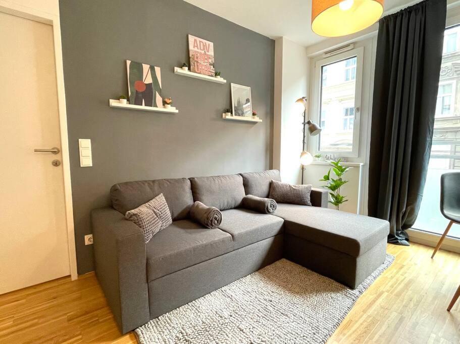 New I Stylish I Modern I Cozy * Vienna