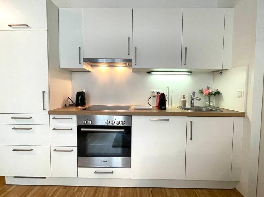 New I Stylish I Modern I Cozy Vienna