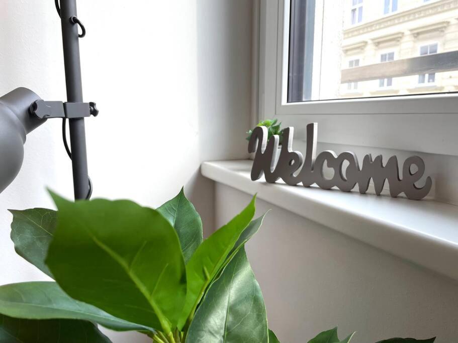 New I Stylish I Modern I Cozy Apartment *