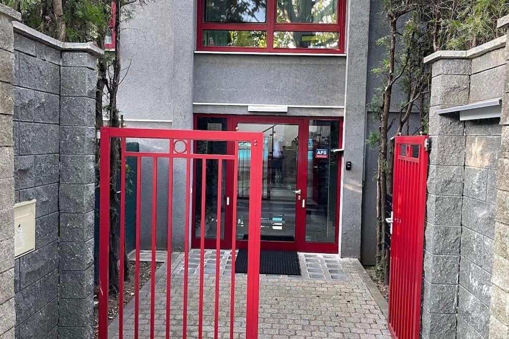 Villeta Aspern Near U1/ U2 Donauspital * Wien