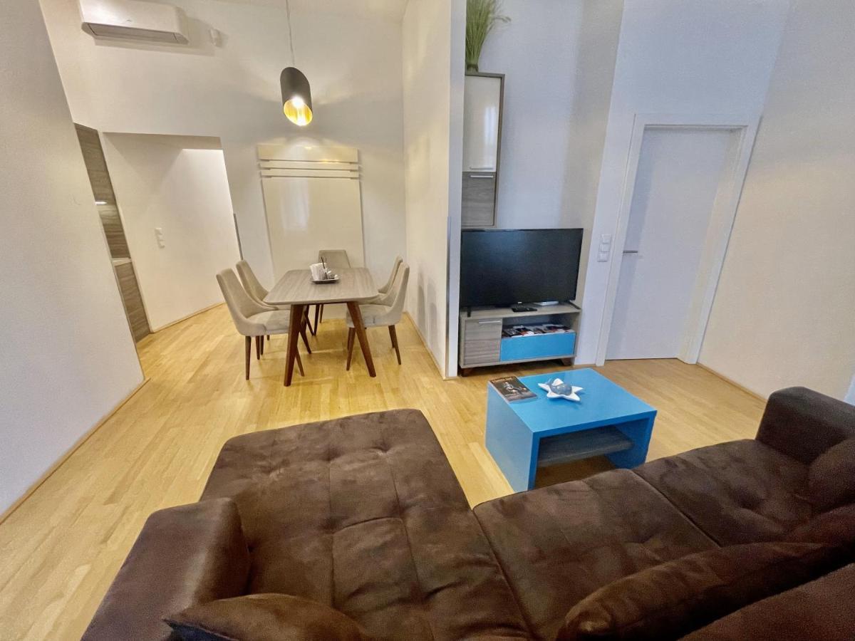Apartment 7
