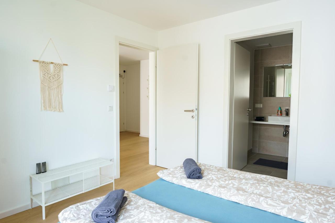 1140 * Vienna