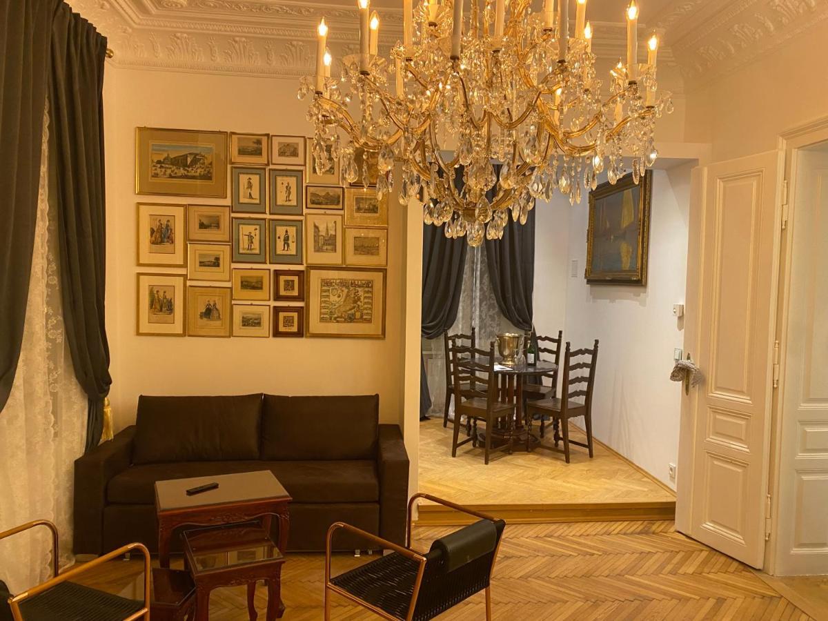7th Heaven Center Apartment