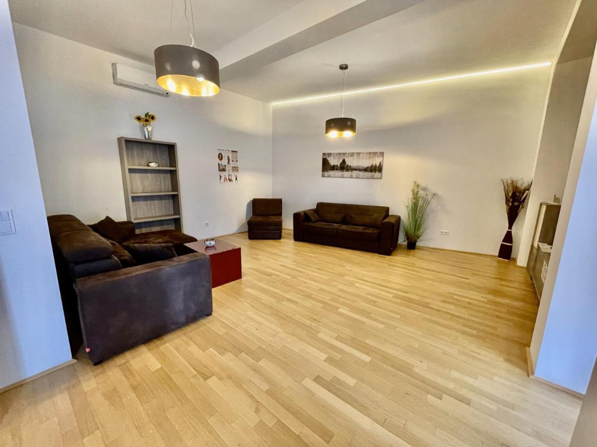 Apartment 7 *
