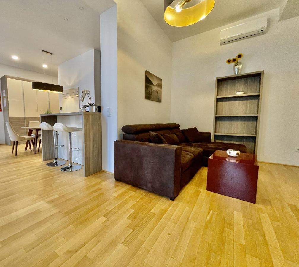 Apartment 7 *