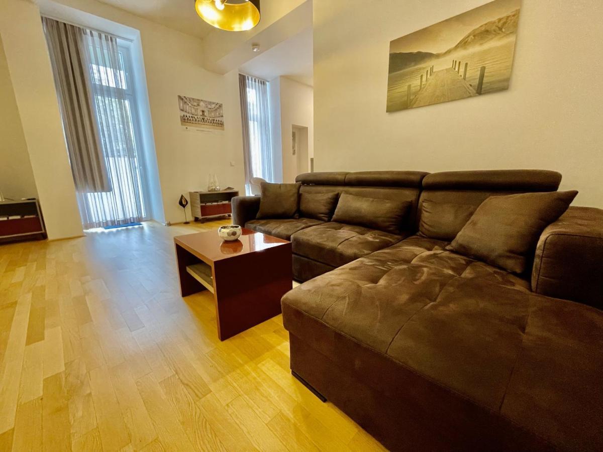 Apartment 7 Wien