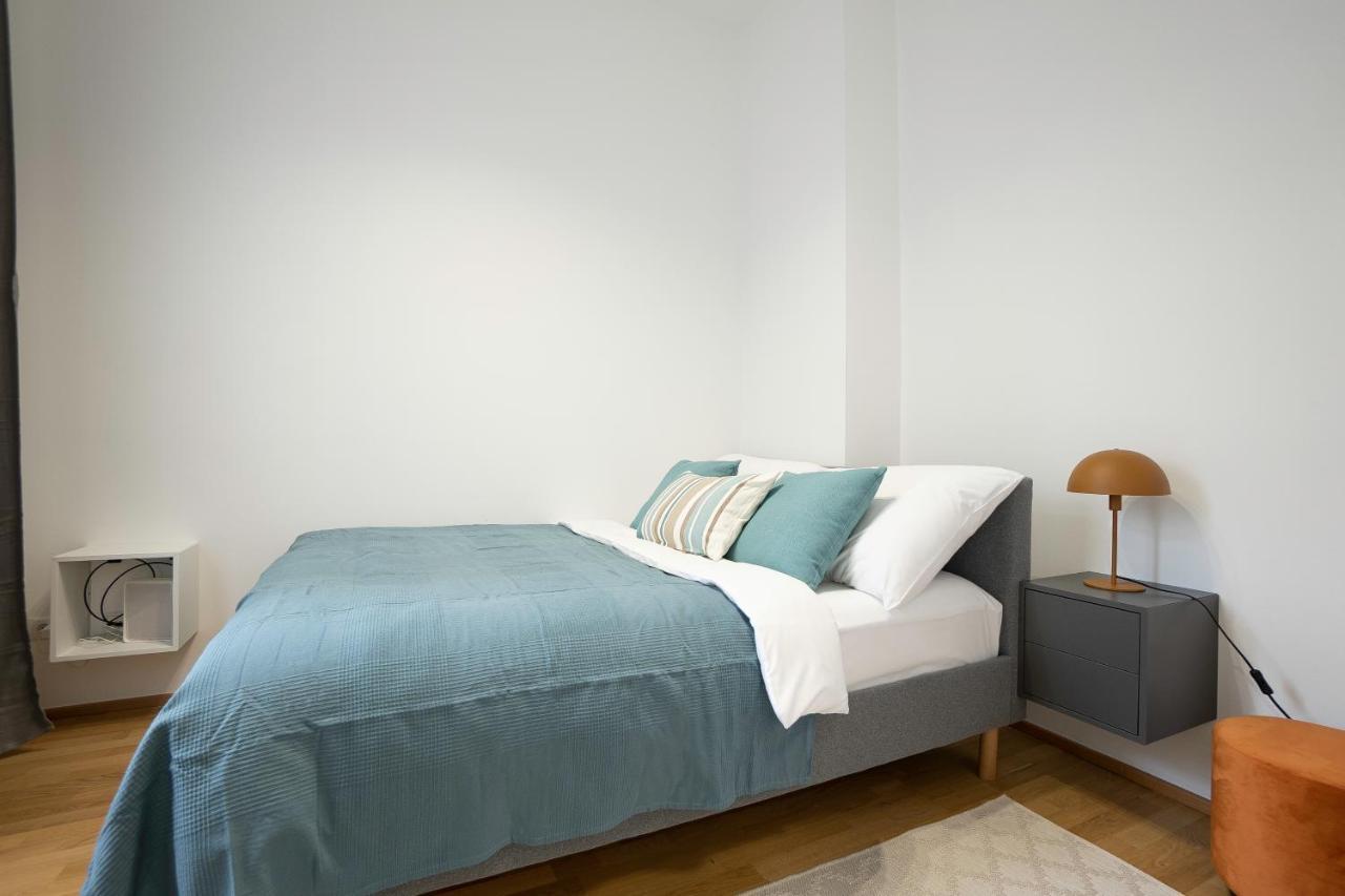 Apartment Bright Stylish With A Balcony In A Location Vienna