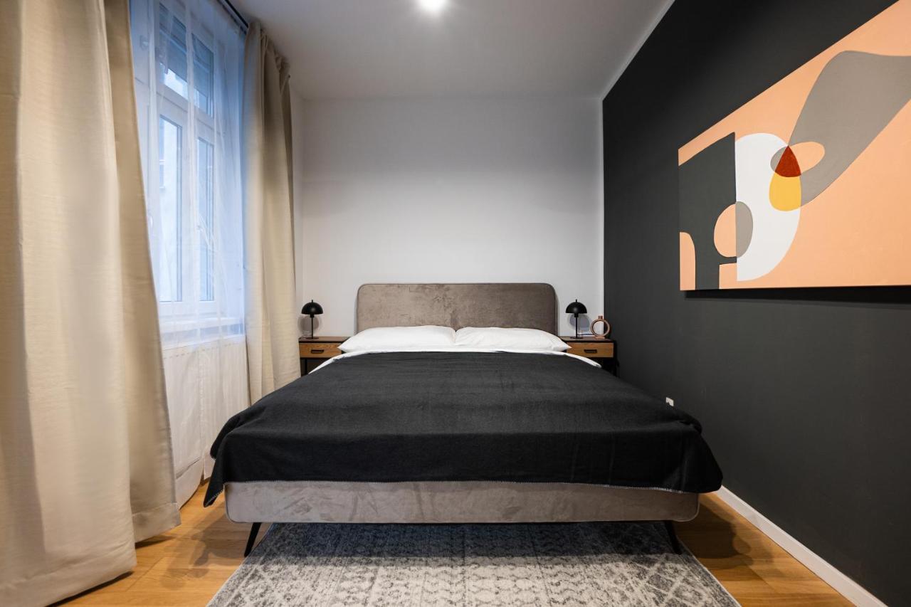 Apartment Aesthetic Newly Renovated Located Near Belvedere Castle, 15 Minutes From Stephansplatz