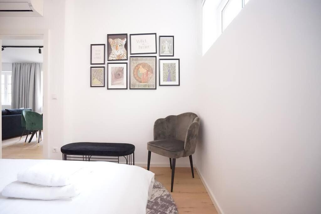 Uber Chic Flat In Charming Factory Building *