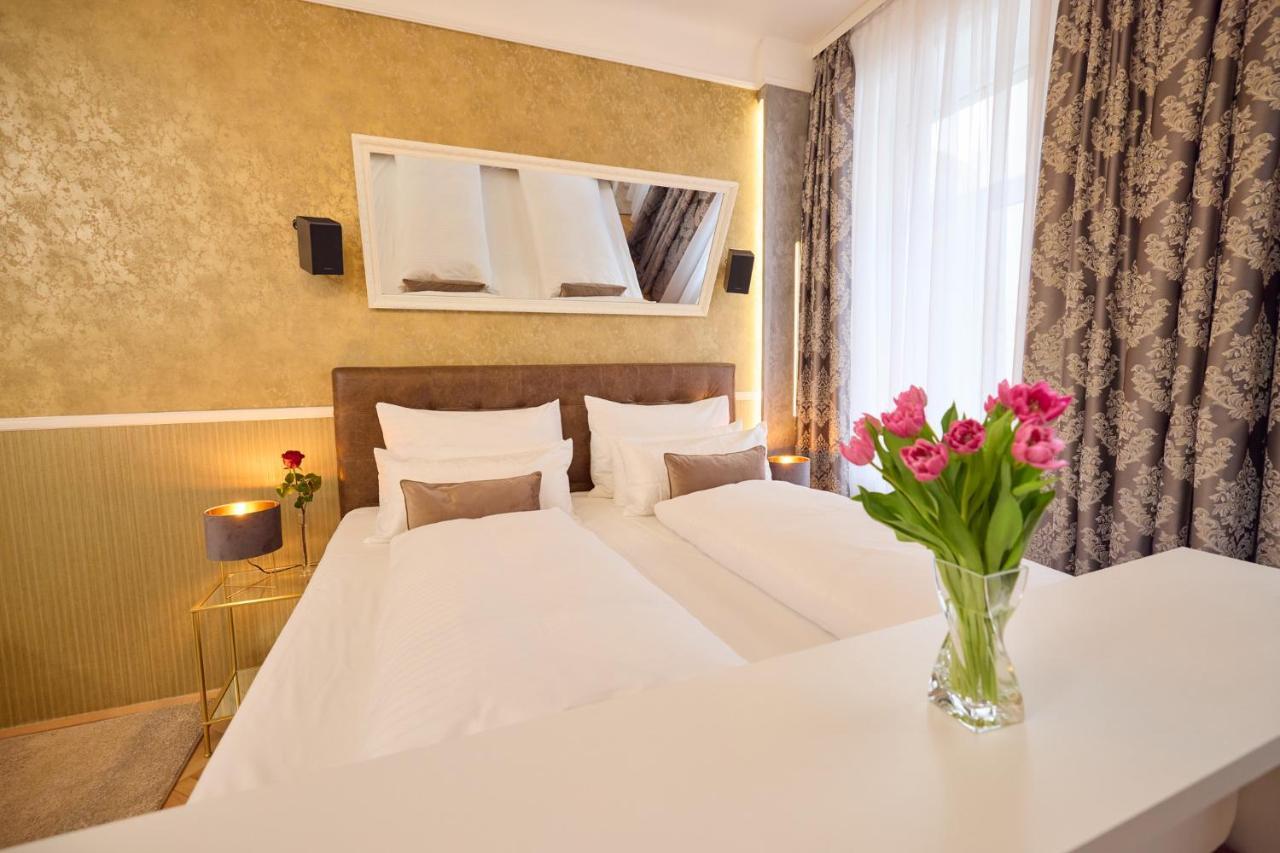 Sophies Place Augarten - Imperial Lifestyle Parking Apartment Vienna