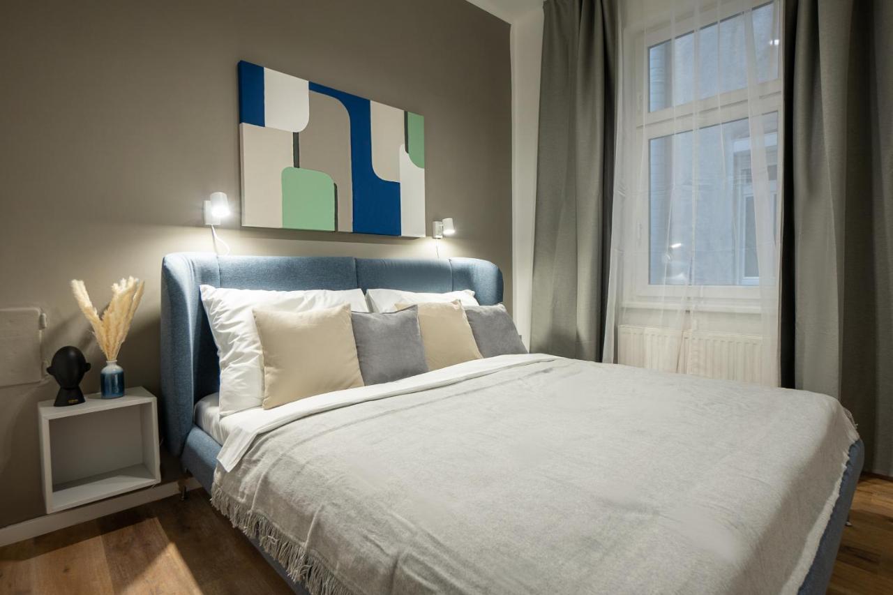 Apartment Spacious Cosy With A Balcony And A King-size Bed 15 Minutes Away From Stephansdom