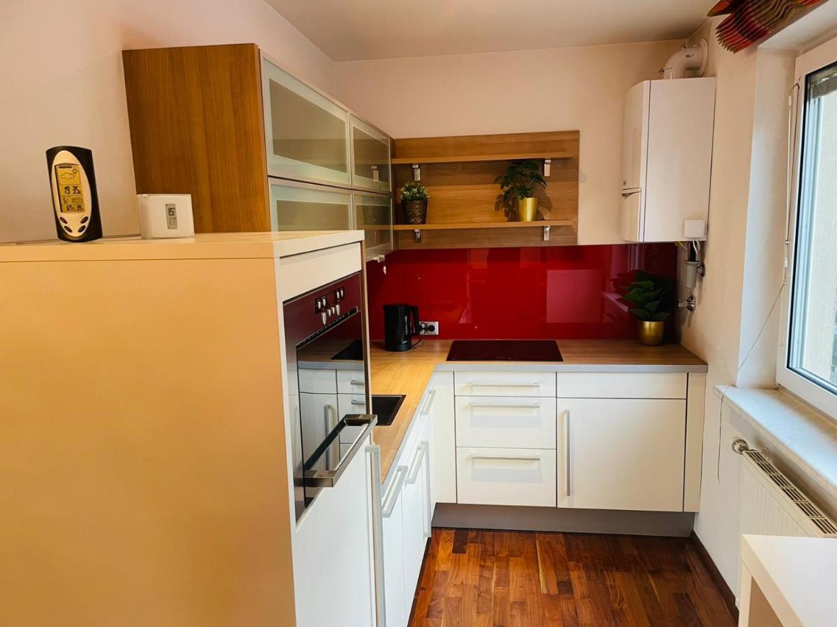 Apartment Super Deluxe - Near U6, U3 In Center