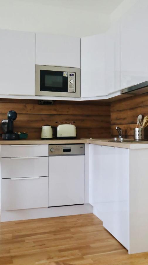 Comfortable 1100 With Contactless Check-in Apartment *