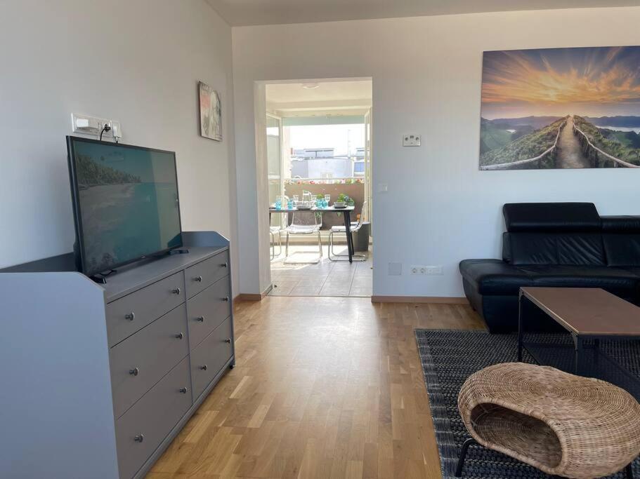 Apartment Dachgeschoss Fuer 4 Mit Terrasse *