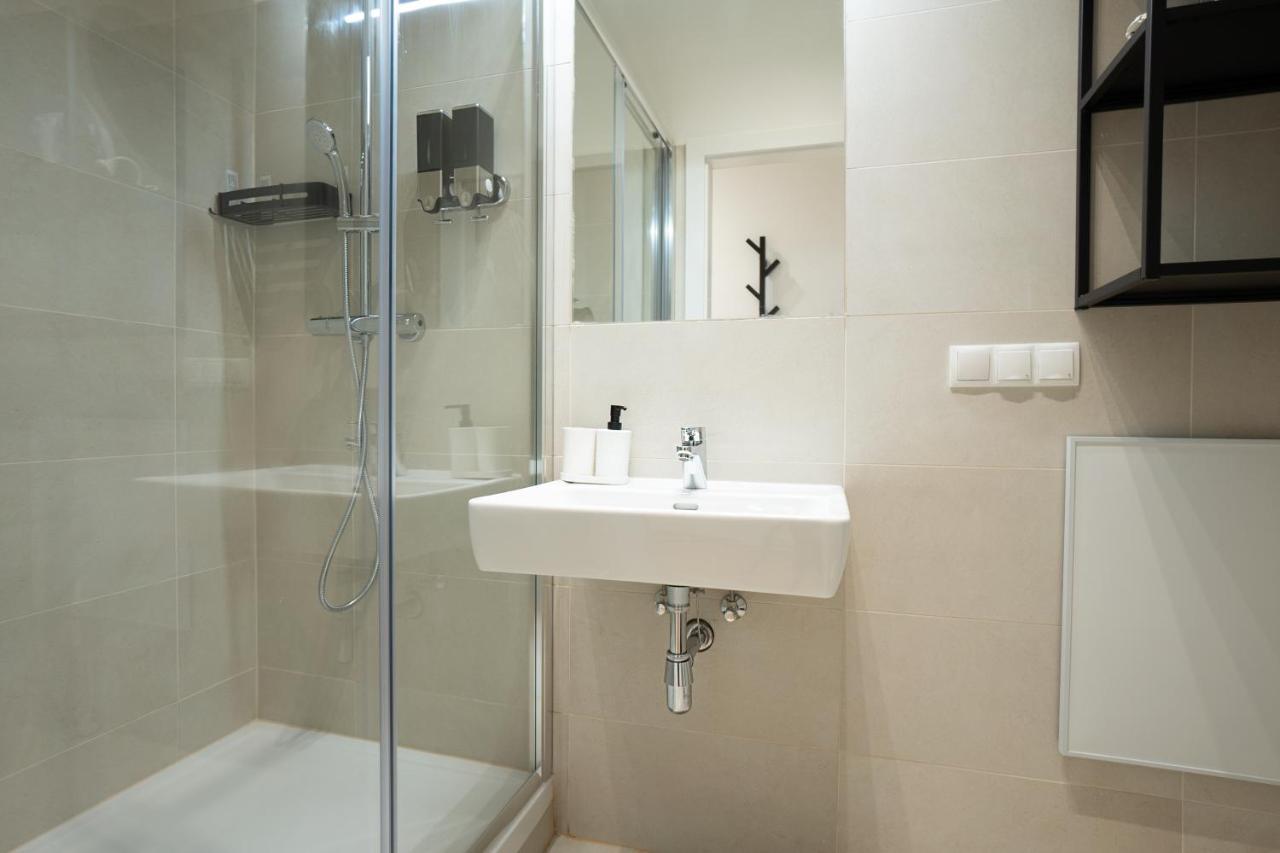 Cosy Brand-new In A Calm Discrict Of Apartment