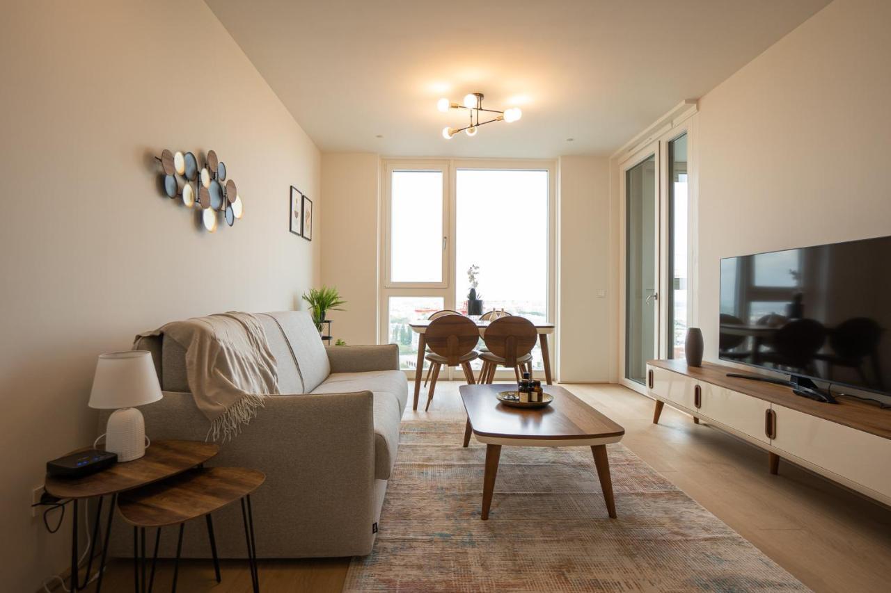 Appartamento Posh On 22nd Floor + Loggia, Pool, Gym, Sauna Vienna