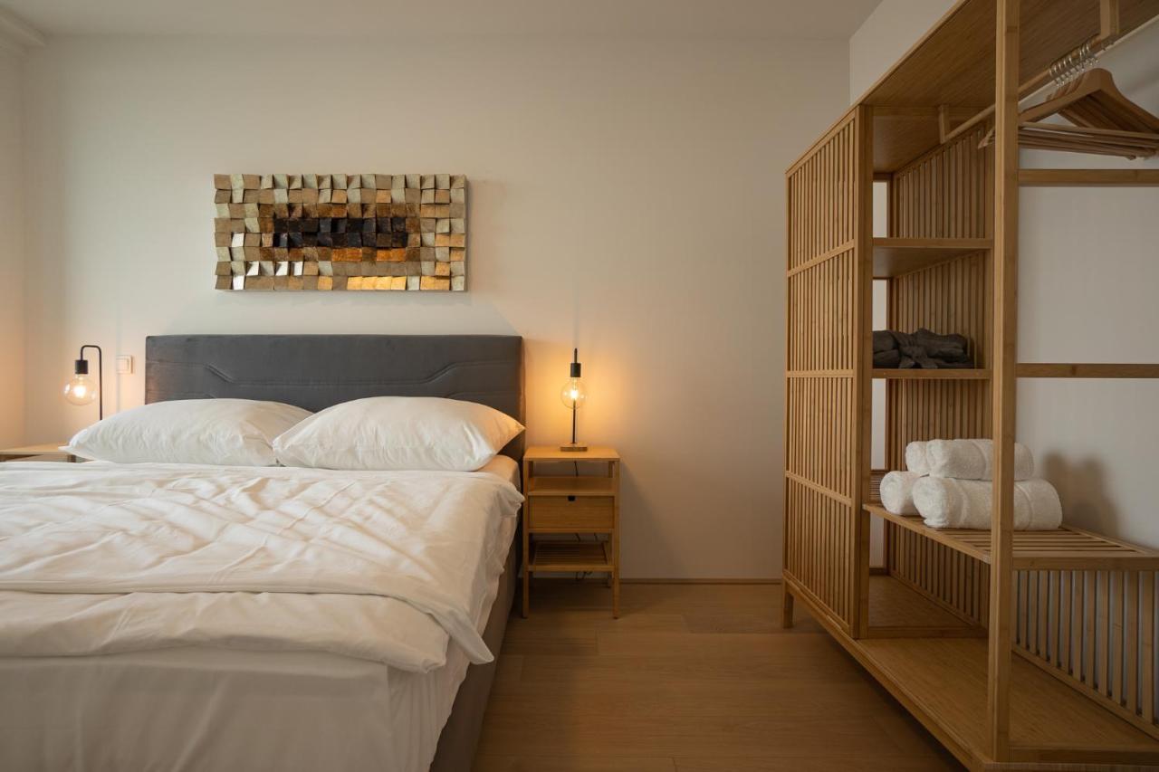 Appartamento Posh On 22nd Floor + Loggia, Pool, Gym, Sauna