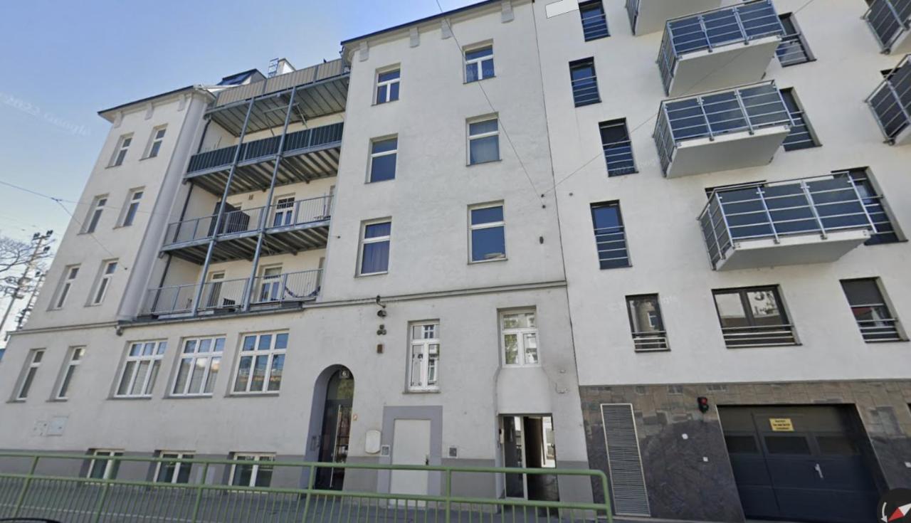 Appartamento Stylish With Dedicated Working Space And Super King-size Bed Located Between Centre And Donau River Vienna