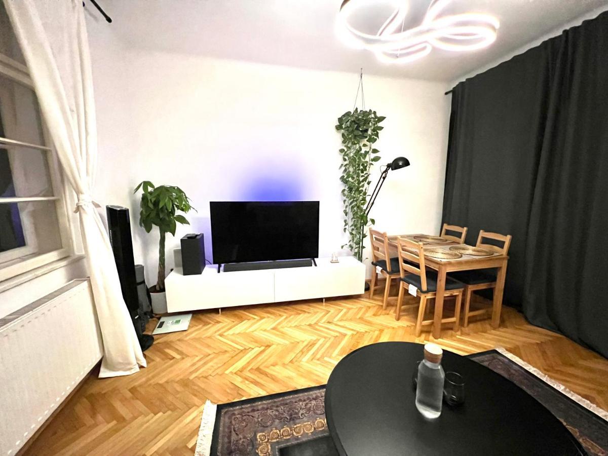 Apartment Schone In Zentrum Josefstadt Vienna