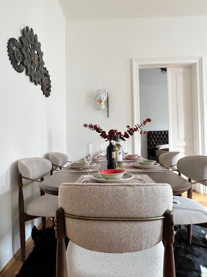 New Exclusive 100m2, Location! Vienna