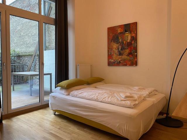 Lovely Private Terrace Apartment *