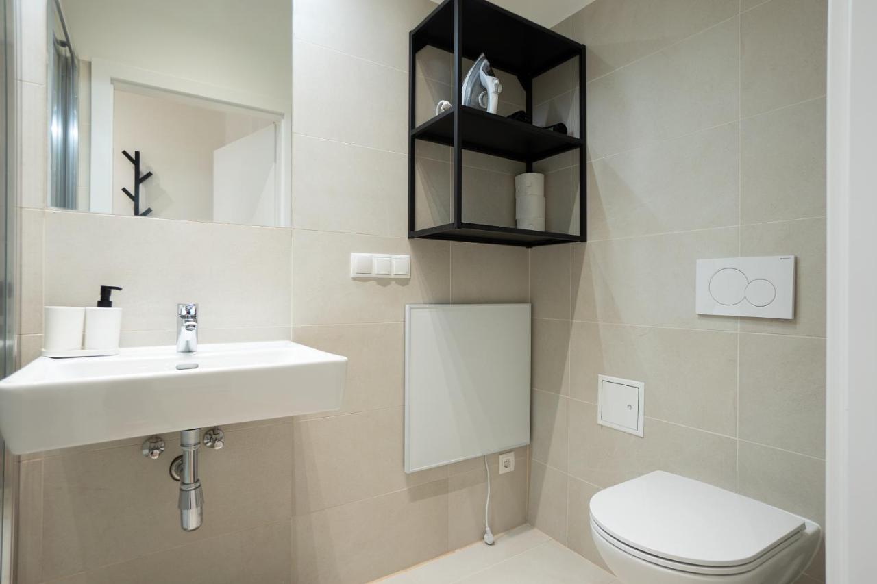 Apartment Cosy Brand-new In A Calm Discrict Of *