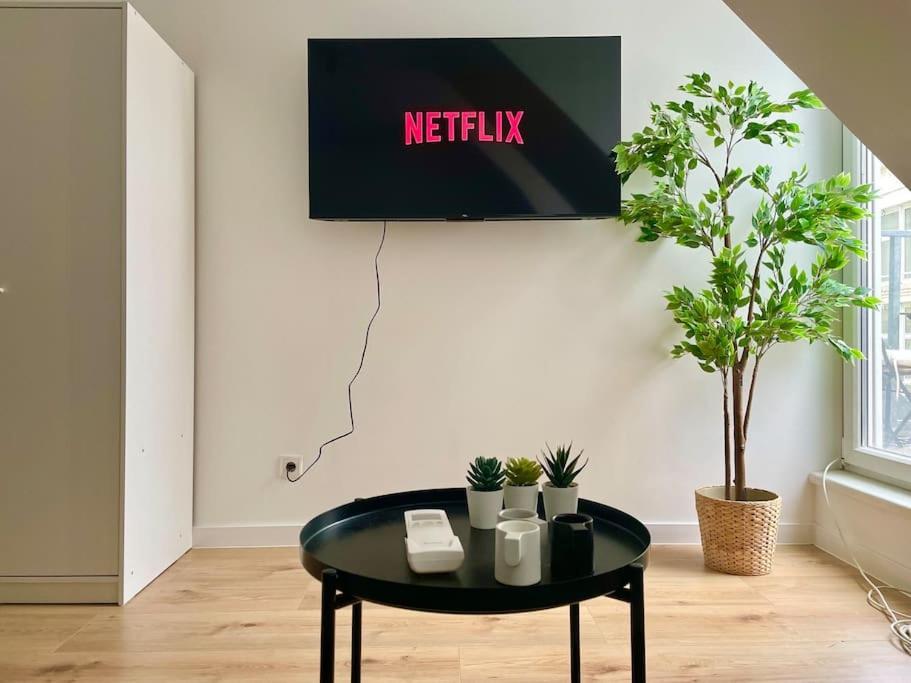 Apartment Rooftop With Free Parking & Balcony & Ac
