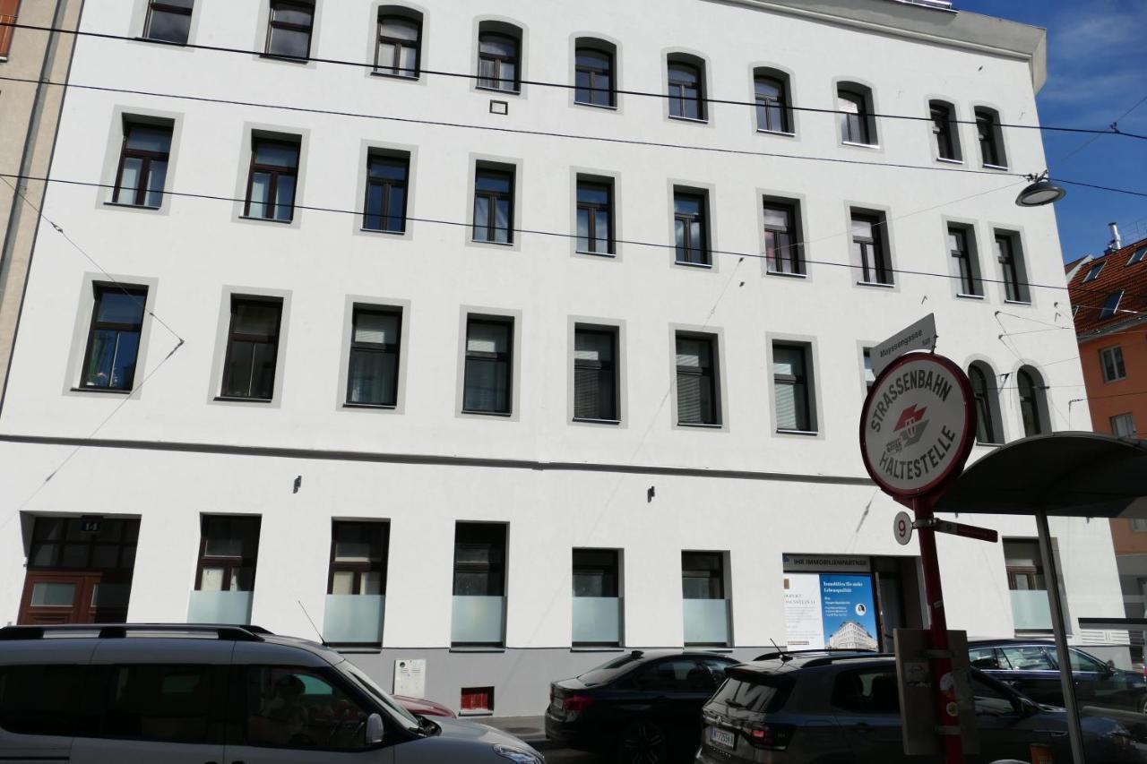 Rosenstein By Family & Vienna