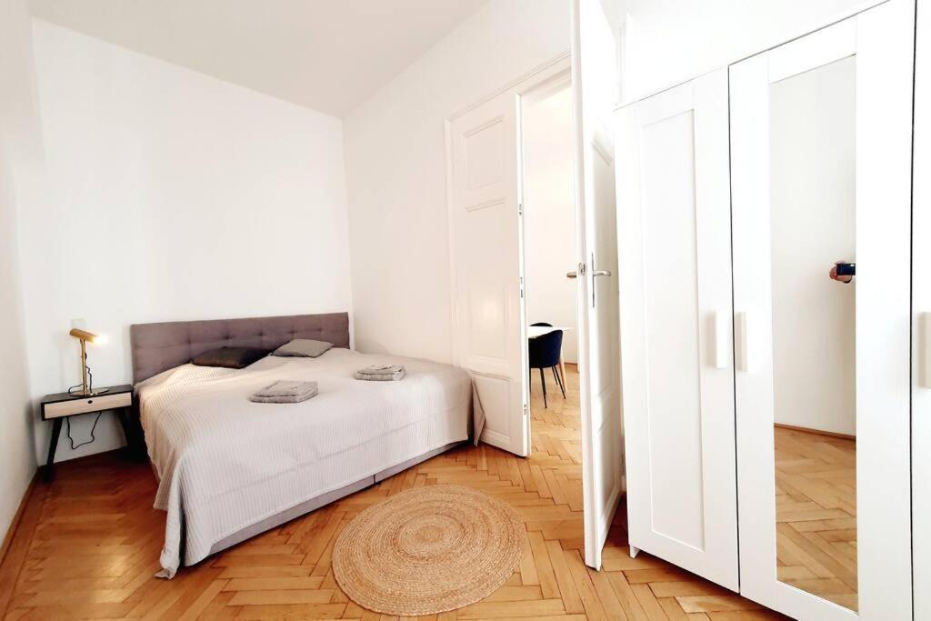 Savoir Vivre Rosinagasse * Vienna