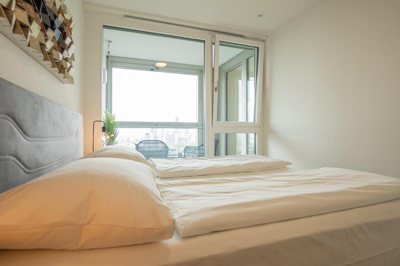 Posh On 22nd Floor + Loggia, Pool, Gym, Sauna Appartamento *