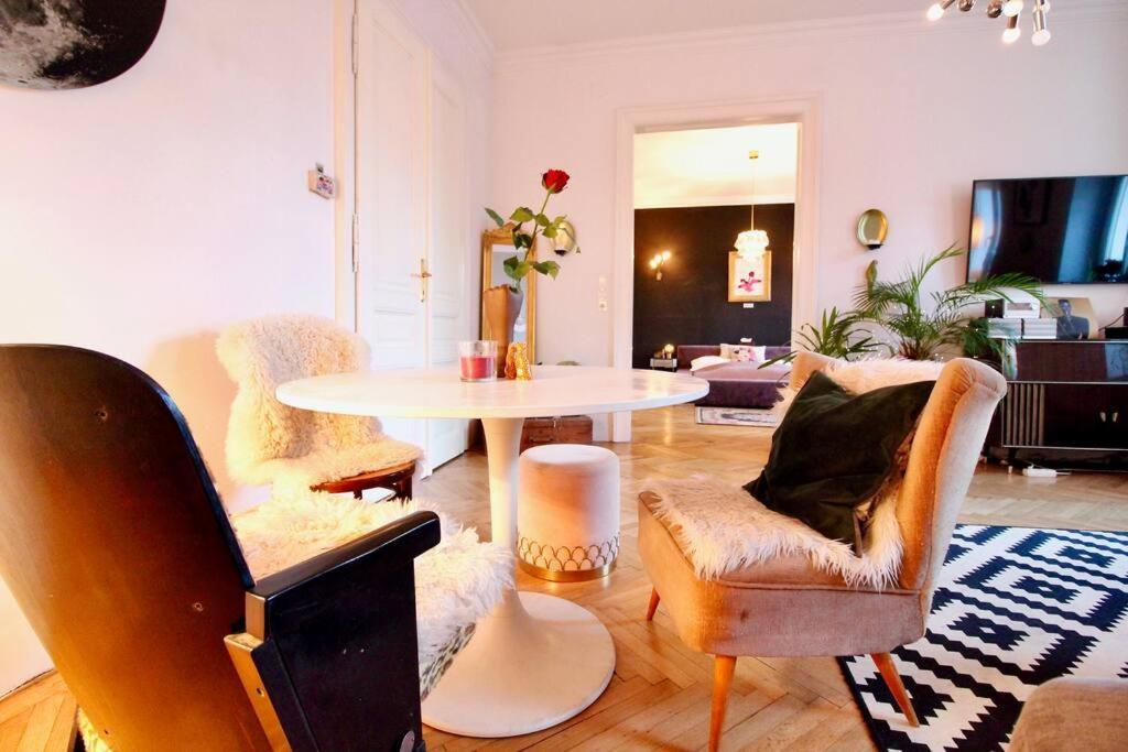 Apartment Stylish Design Vienna