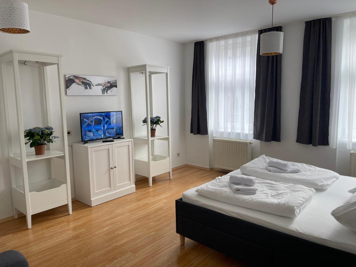 Apartment Peaceful For 4 *