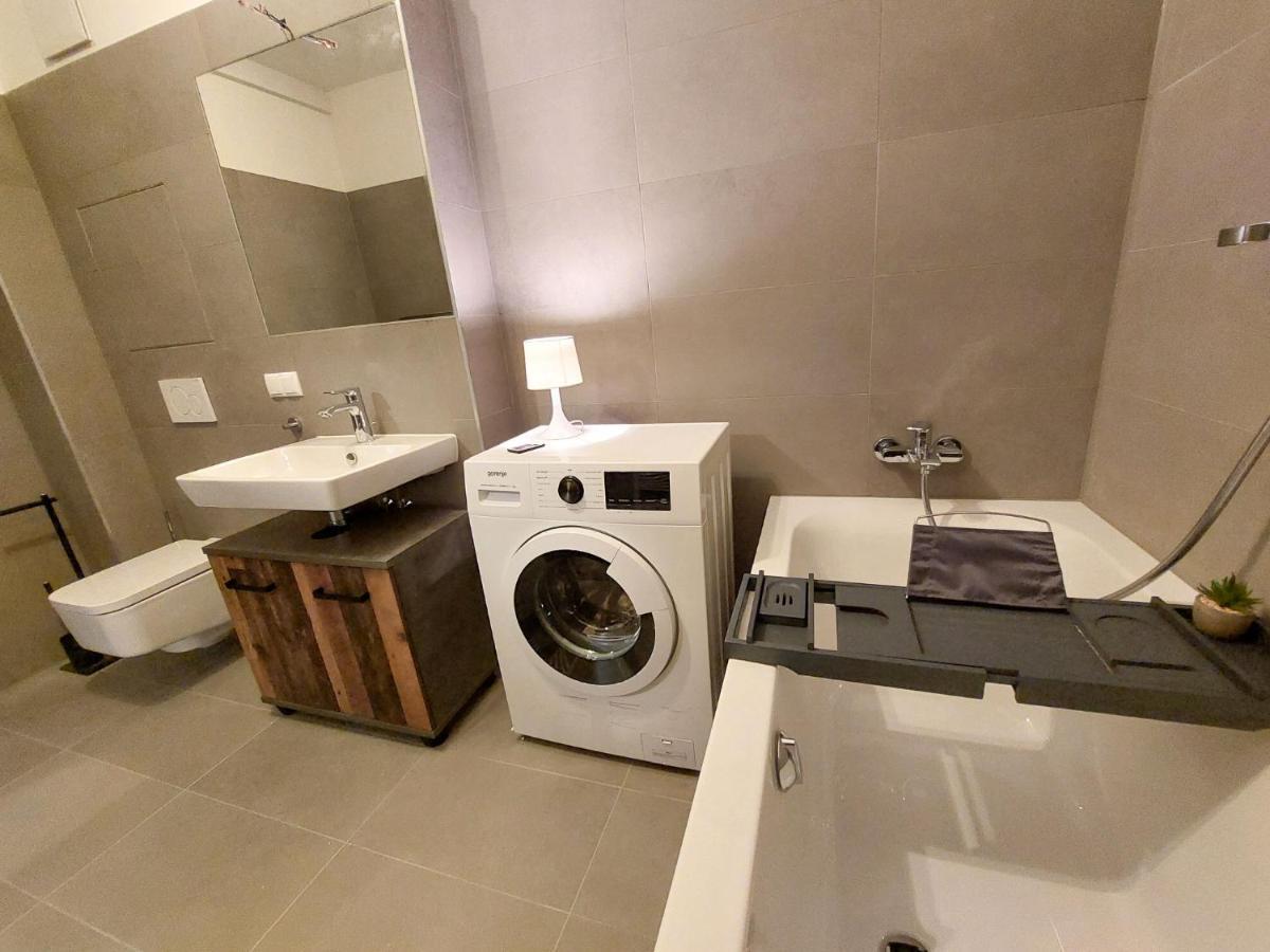 Apartment Maria Hilf 1-2 Double By Interhome Vienna
