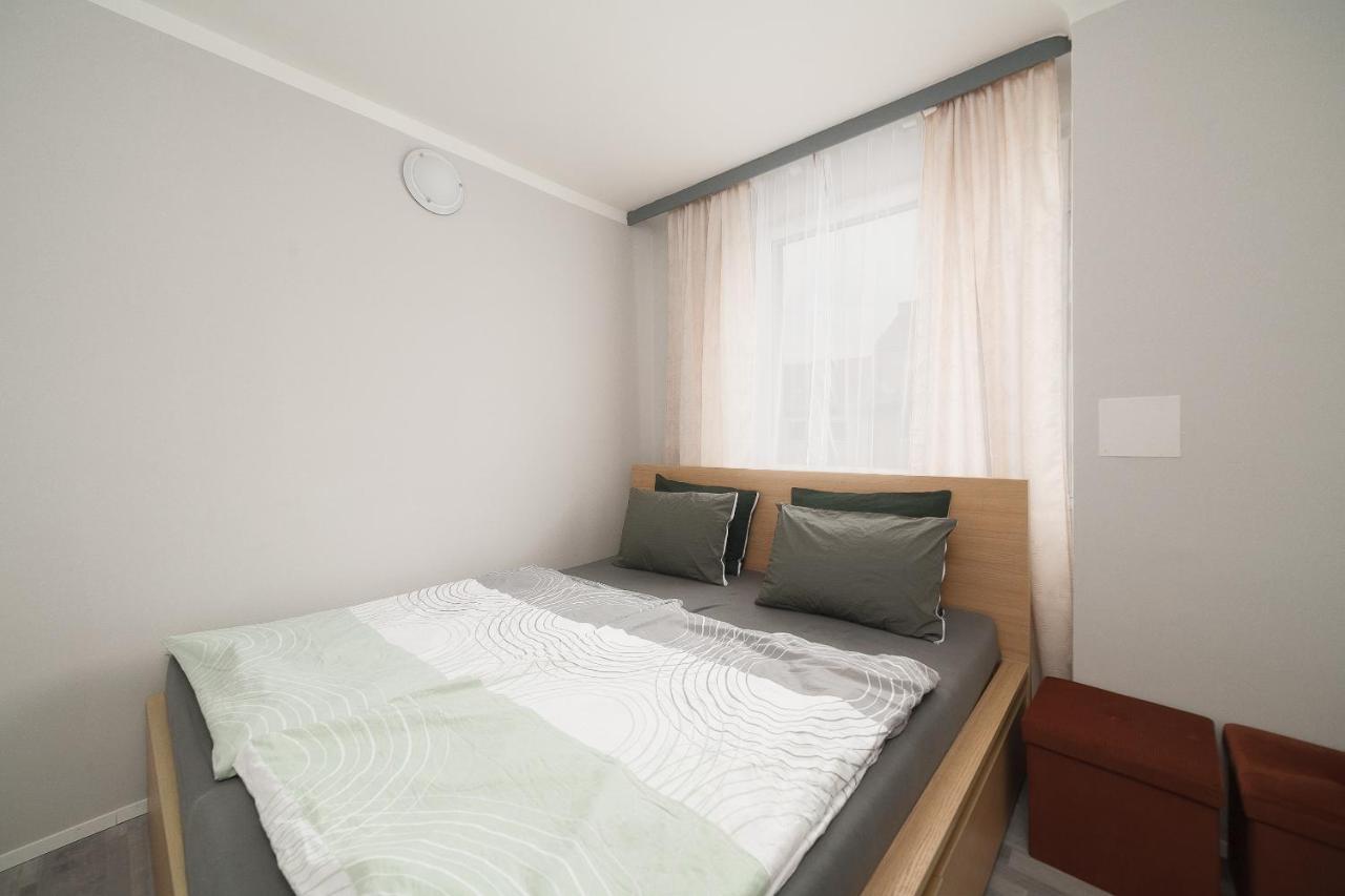 Apartment Brand-new On Shopping Street In Schoenbrunn With Lift Access *