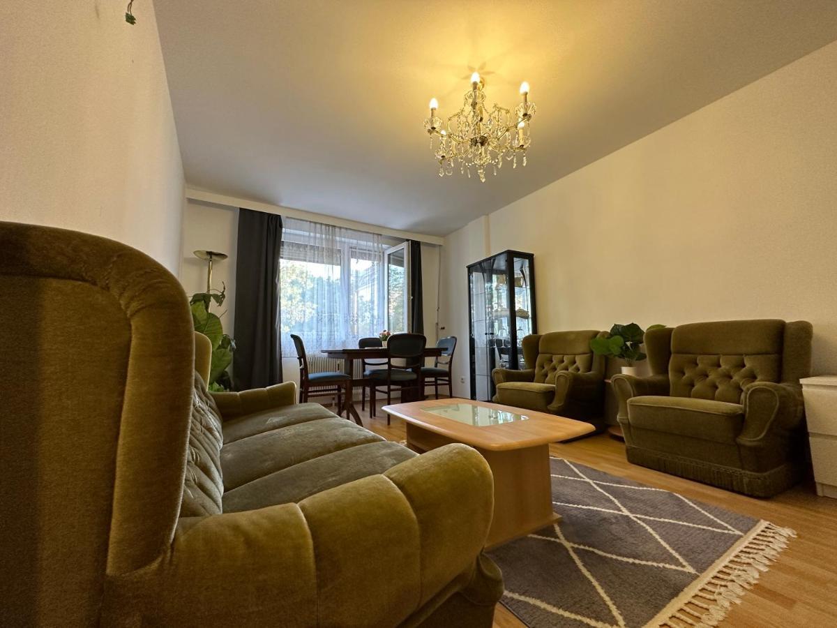 Apartment 2 Flat With Balcony, Near Of Center Vienna