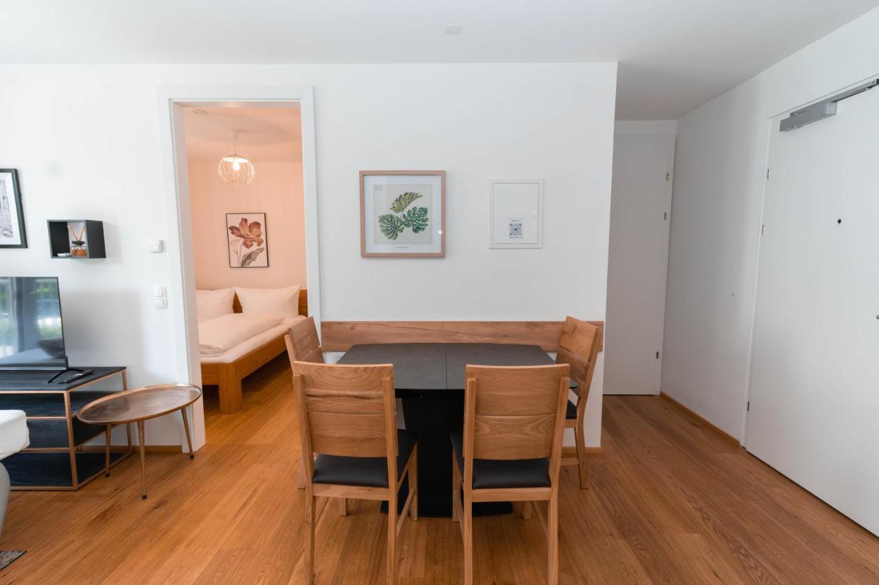 Modern With Big Balcony Near City Center Apartment