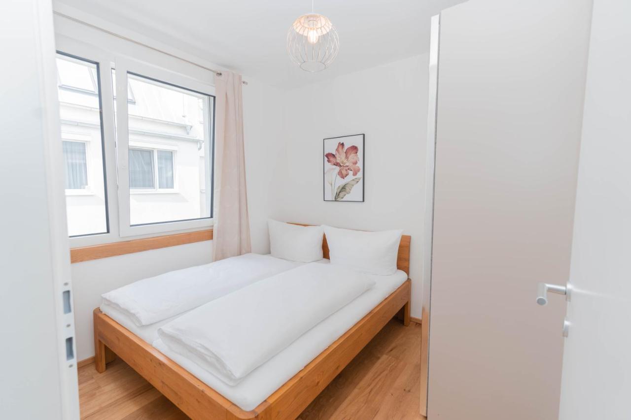 Apartment Modern With Big Balcony Near City Center