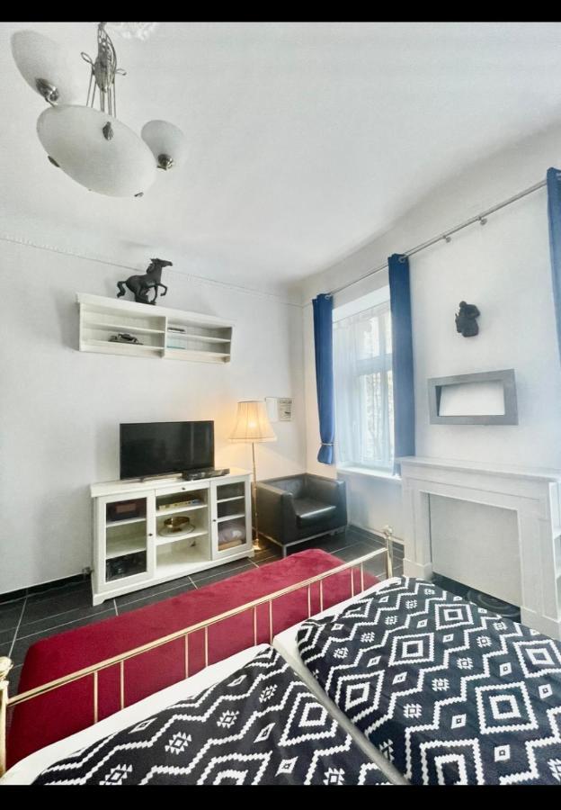 Golden Horse Apartment