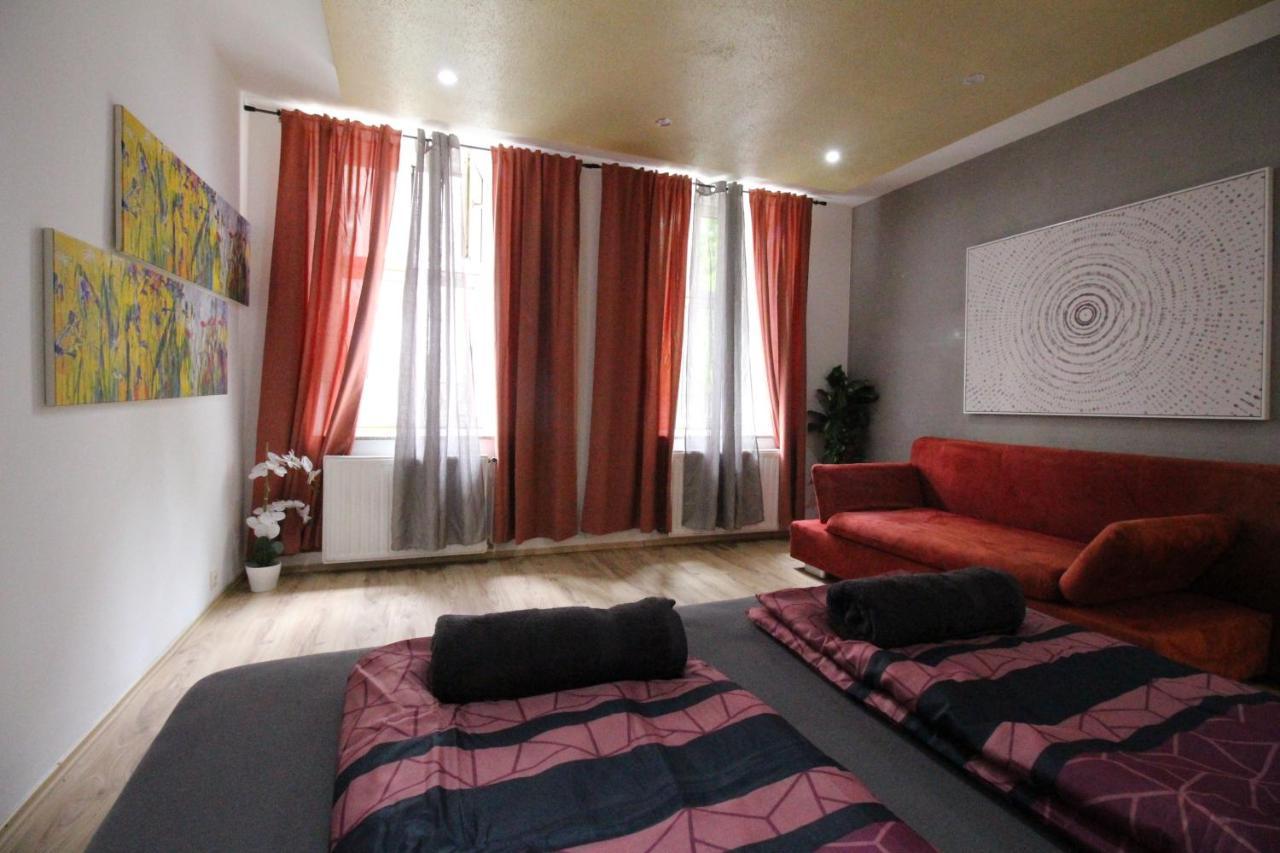 Private Triple Bedroom Rf1 * Viena
