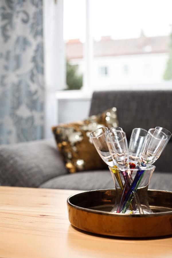 Apartment Brand-new On Shopping Street In Schoenbrunn With Lift Access