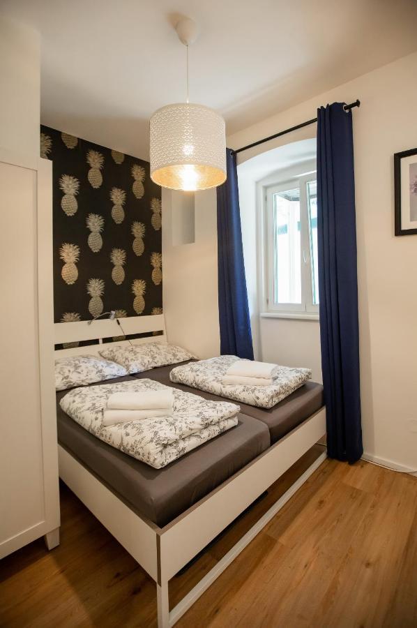 Urban House Apartment