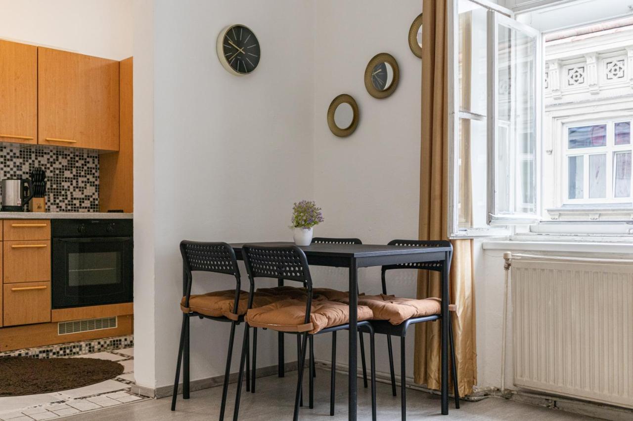 Stunning - Ideal For 3 People Apartment